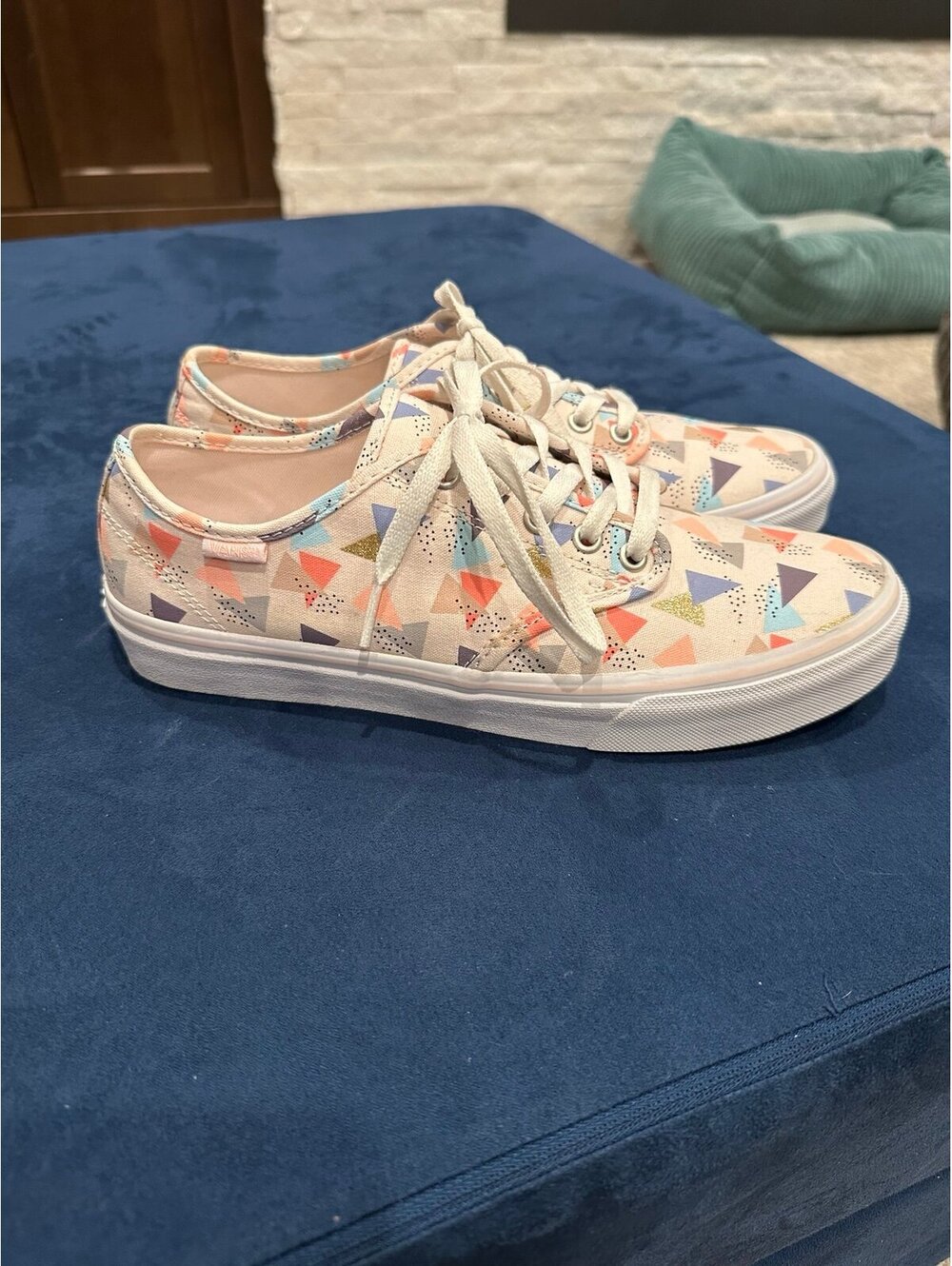 Vans Geometric Print Low-Top Sneakers – White Multi-Color Canvas
